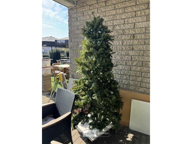 Kerstboom met deco verlichting - afbeelding 5 van  6