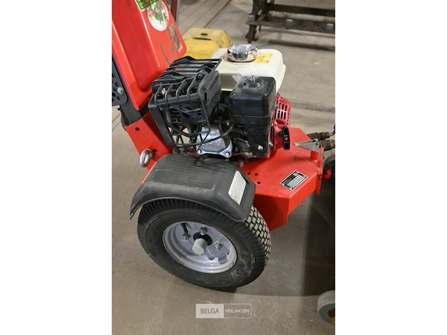 Kersten werktuigdrager + veegborstel - afbeelding 8 van  8