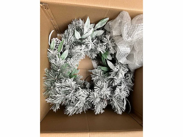 Kerstkrans 60cm met verlichting - afbeelding 1 van  1