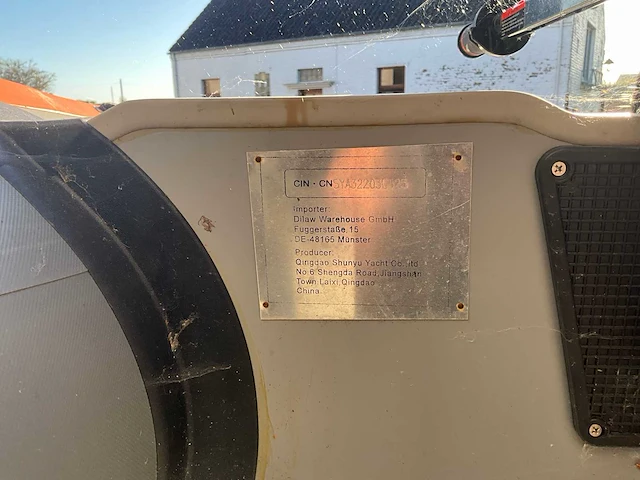 Kesser kesser sy-320 opblaasboot met hangkai 3.6 motor kesser sy-320 opblaasboot met hangkai 3.6 motor - afbeelding 9 van  13