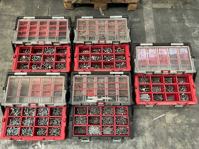 Keter cantilever gereedschapskoffer met inhoud (5x) - afbeelding 1 van  13