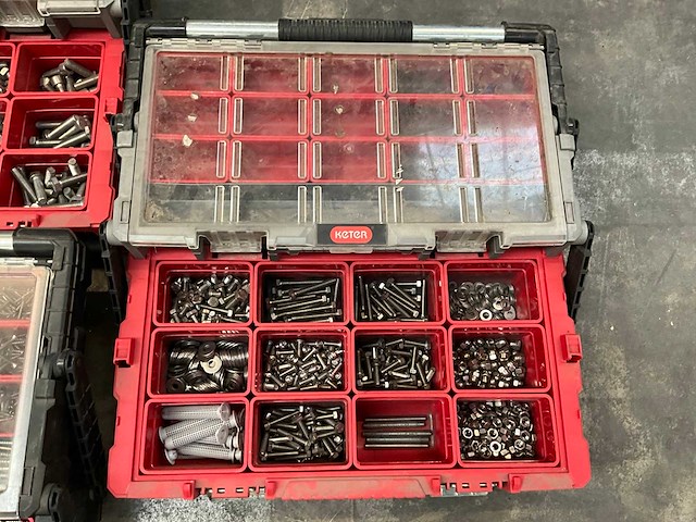 Keter cantilever gereedschapskoffer met inhoud (5x) - afbeelding 10 van  13