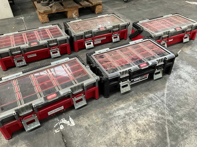Keter cantilever gereedschapskoffer met inhoud (5x) - afbeelding 13 van  13