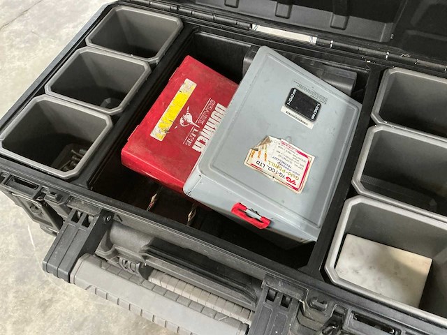 Keter gereedschapskoffer (3x) op trolley - afbeelding 4 van  6