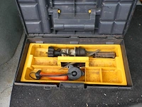 Kettingzaag met accessoires - afbeelding 3 van  12
