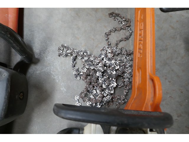 Kettingzaag op benzine stihl - afbeelding 5 van  5