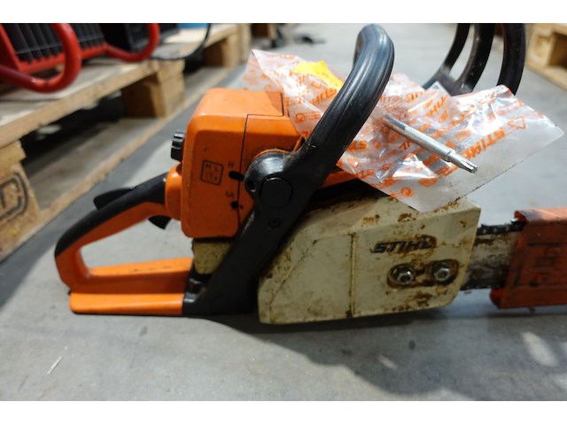 Kettingzaag stihl 021 - afbeelding 3 van  6