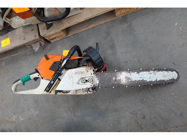 Kettingzaag stihl - afbeelding 1 van  6