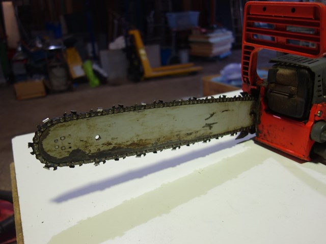 Kettingzaag - afbeelding 1 van  3