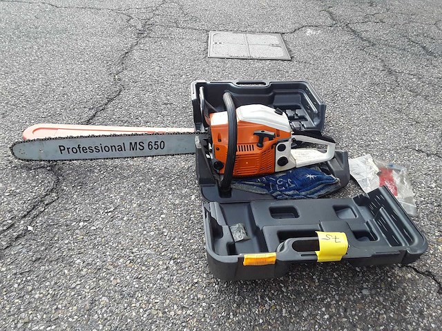 Kettingzaag - afbeelding 1 van  2