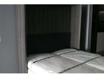 Keuken- en badkamer meubilair + elektro & werkplaatsuitrustingen