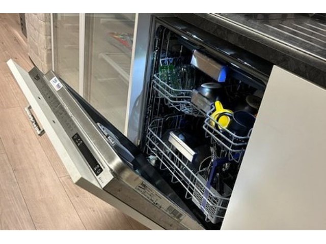 Keuken + inbouwtoestellen - afbeelding 4 van  14