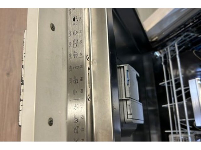 Keuken + inbouwtoestellen - afbeelding 6 van  14