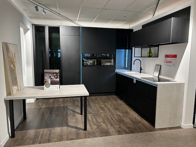 Keuken manhattan in l-vorm + tafel - afbeelding 1 van  43