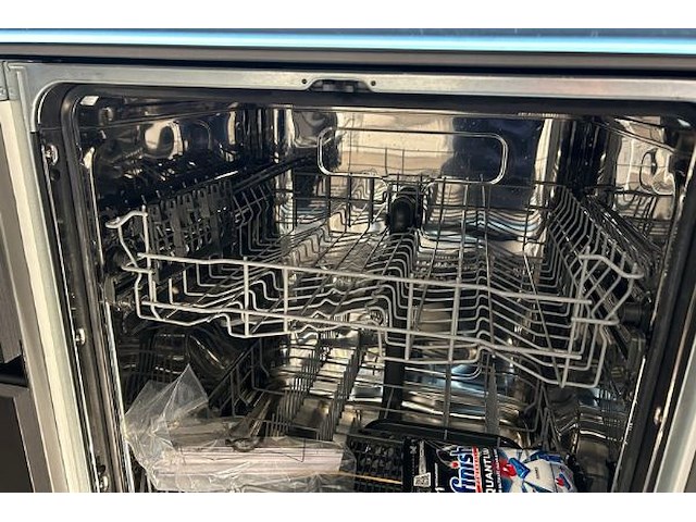 Keuken manhattan in l-vorm + tafel - afbeelding 25 van  43