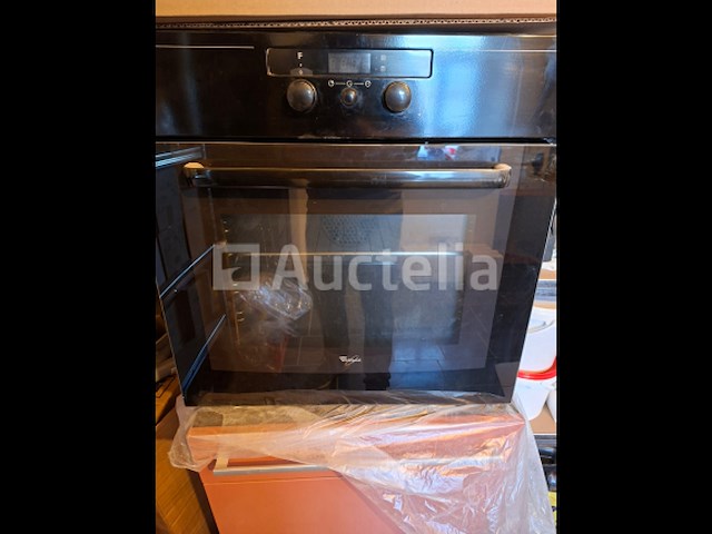 Keuken met apparaten - afbeelding 3 van  4