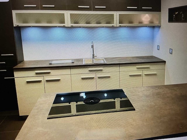 Keuken met eiland keuken - afbeelding 4 van  11