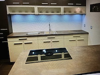 Keuken met eiland keuken - afbeelding 4 van  11