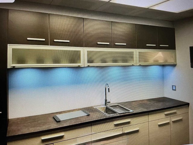 Keuken met eiland keuken - afbeelding 6 van  11