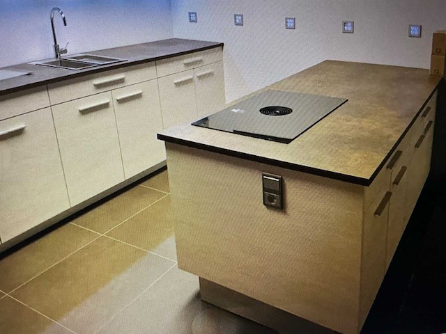 Keuken met eiland keuken - afbeelding 8 van  11