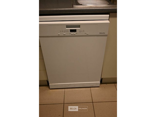 Keuken met toestellen - afbeelding 4 van  10