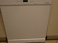Keuken met toestellen - afbeelding 4 van  10