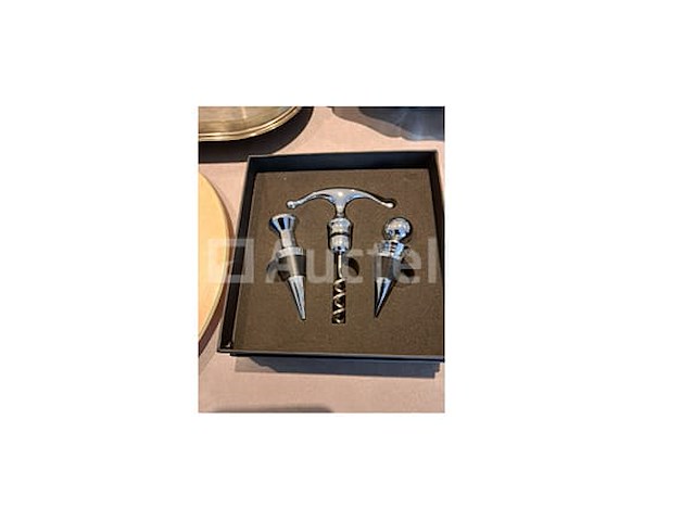 Keukenaccessoires (koffie-/espressomachine, kristallen karaf, ...) (zie details) - afbeelding 2 van  12