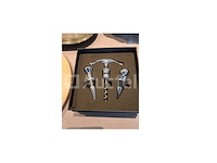 Keukenaccessoires (koffie-/espressomachine, kristallen karaf, ...) (zie details) - afbeelding 2 van  12