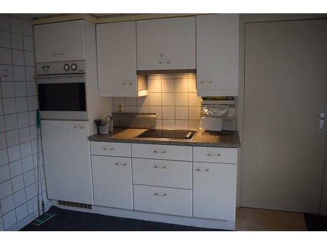 Keukenblok 205cm met siemens inductie kookplaat, novy oven en dampkap (zelf demonteren na afspraak) - afbeelding 1 van  5