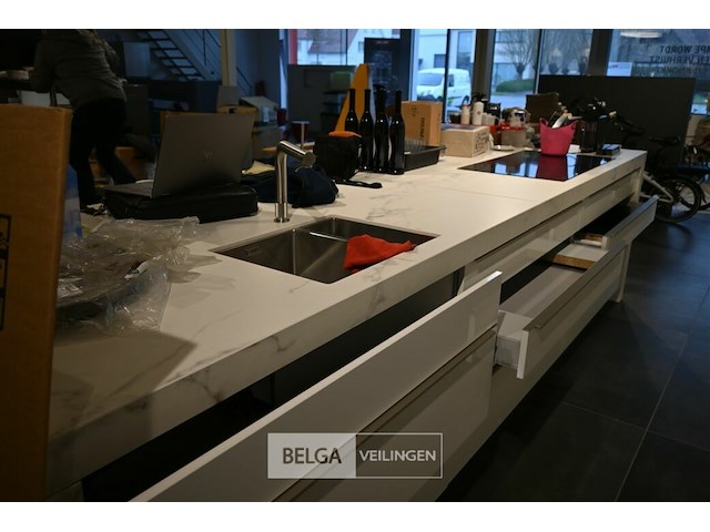 Keukeneiland / aanrecht met keramieken blad - afbeelding 2 van  3