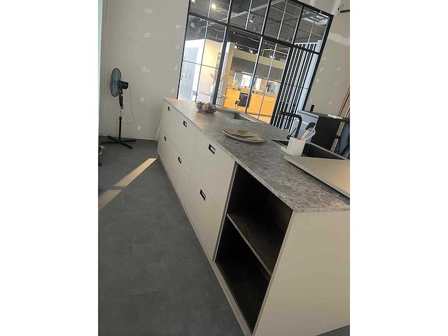 Keukeneiland - afbeelding 2 van  2