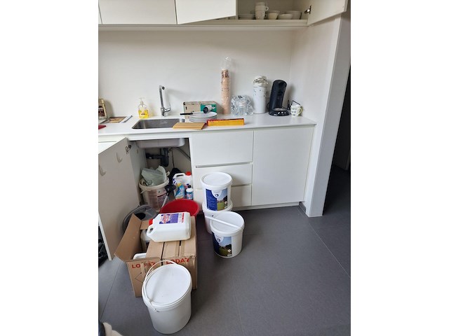 Keukengerief, schoonmaakproducten, e.a. - afbeelding 8 van  14