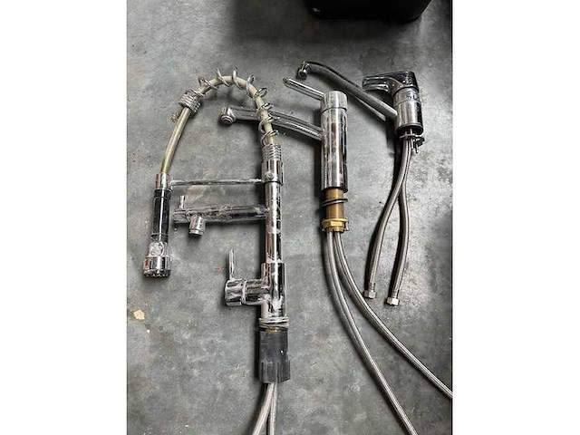 Keukenkranen afwastafel - kitchen mixer taps - afbeelding 1 van  2