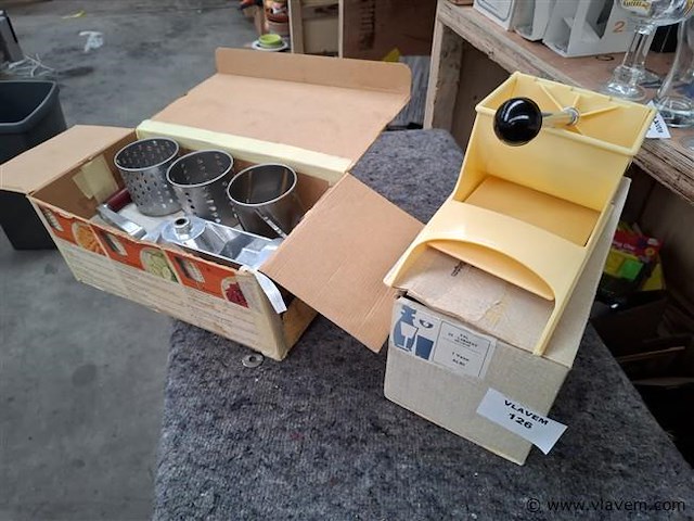 Keukenmateriaal - afbeelding 1 van  4