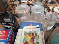 Keukenmateriaal - afbeelding 2 van  3