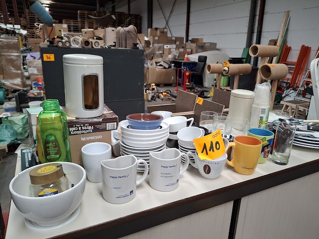 Keukenmateriaal - afbeelding 1 van  4