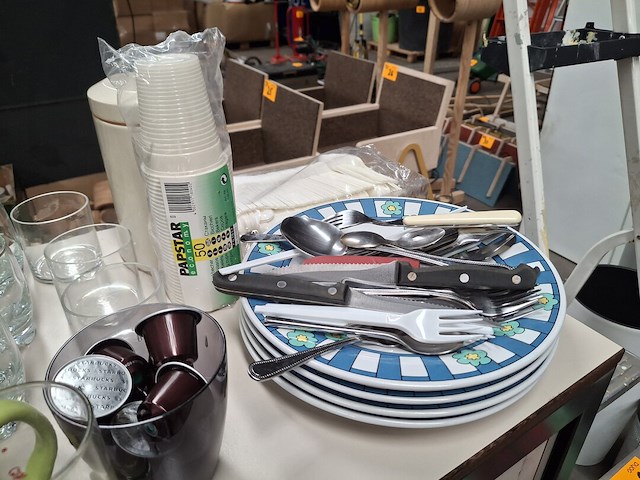 Keukenmateriaal - afbeelding 3 van  4