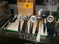 Keukenmateriaal - afbeelding 1 van  9