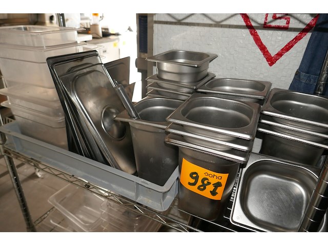 Keukenmateriaal - afbeelding 5 van  9