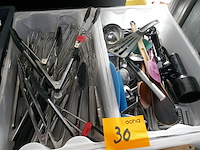 Keukenmateriaal - afbeelding 2 van  6
