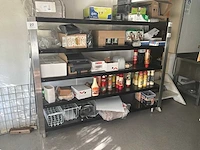 Keukenrek en roltafel
