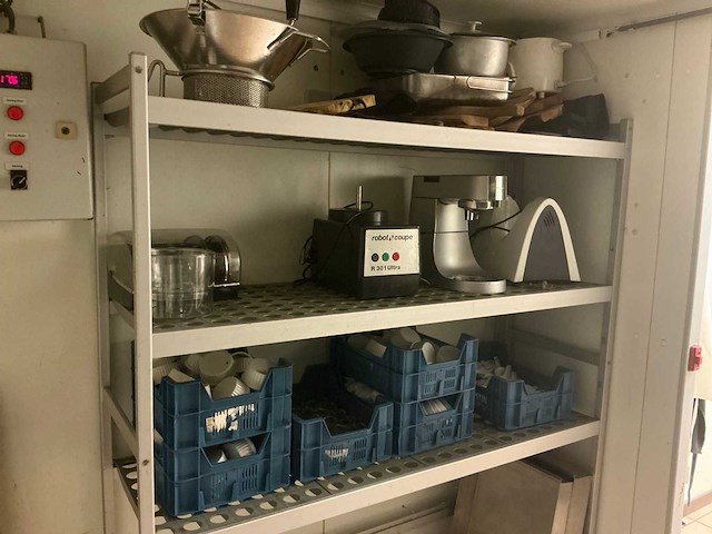 Keukenrek met inhoud (2x) - afbeelding 2 van  4