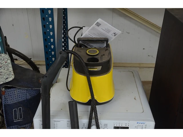 Keukenrobot domo , elektrisch snijmachine primo as 2-c, koffiezetmachine philips hd7765, naaimachine medion md17187, grill solis typ814, stomer karcher sc3 deluxe (niet compleet), stoomgenerator calor sv7040 (alles niet getest) - afbeelding 5 van  24