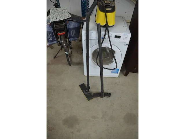 Keukenrobot domo , elektrisch snijmachine primo as 2-c, koffiezetmachine philips hd7765, naaimachine medion md17187, grill solis typ814, stomer karcher sc3 deluxe (niet compleet), stoomgenerator calor sv7040 (alles niet getest) - afbeelding 6 van  24