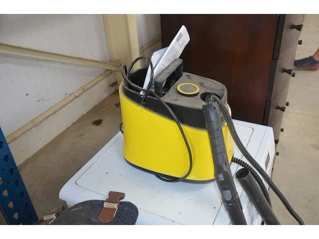 Keukenrobot domo , elektrisch snijmachine primo as 2-c, koffiezetmachine philips hd7765, naaimachine medion md17187, grill solis typ814, stomer karcher sc3 deluxe (niet compleet), stoomgenerator calor sv7040 (alles niet getest) - afbeelding 7 van  24