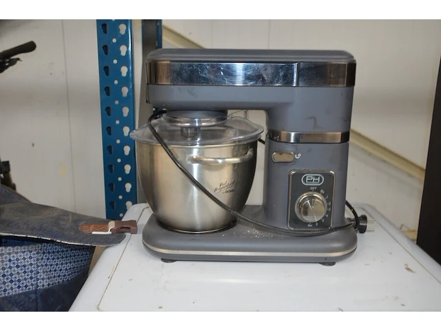 Keukenrobot domo , elektrisch snijmachine primo as 2-c, koffiezetmachine philips hd7765, naaimachine medion md17187, grill solis typ814, stomer karcher sc3 deluxe (niet compleet), stoomgenerator calor sv7040 (alles niet getest) - afbeelding 11 van  24
