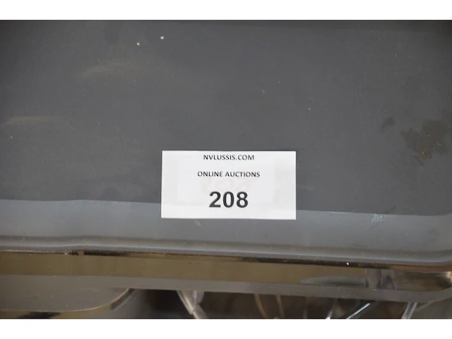 Keukenrobot domo , elektrisch snijmachine primo as 2-c, koffiezetmachine philips hd7765, naaimachine medion md17187, grill solis typ814, stomer karcher sc3 deluxe (niet compleet), stoomgenerator calor sv7040 (alles niet getest) - afbeelding 13 van  24