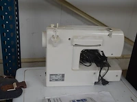 Keukenrobot domo , elektrisch snijmachine primo as 2-c, koffiezetmachine philips hd7765, naaimachine medion md17187, grill solis typ814, stomer karcher sc3 deluxe (niet compleet), stoomgenerator calor sv7040 (alles niet getest) - afbeelding 19 van  24