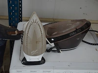 Keukenrobot domo , elektrisch snijmachine primo as 2-c, koffiezetmachine philips hd7765, naaimachine medion md17187, grill solis typ814, stomer karcher sc3 deluxe (niet compleet), stoomgenerator calor sv7040 (alles niet getest) - afbeelding 23 van  24
