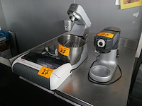 Keukenrobots + insectenverdelger